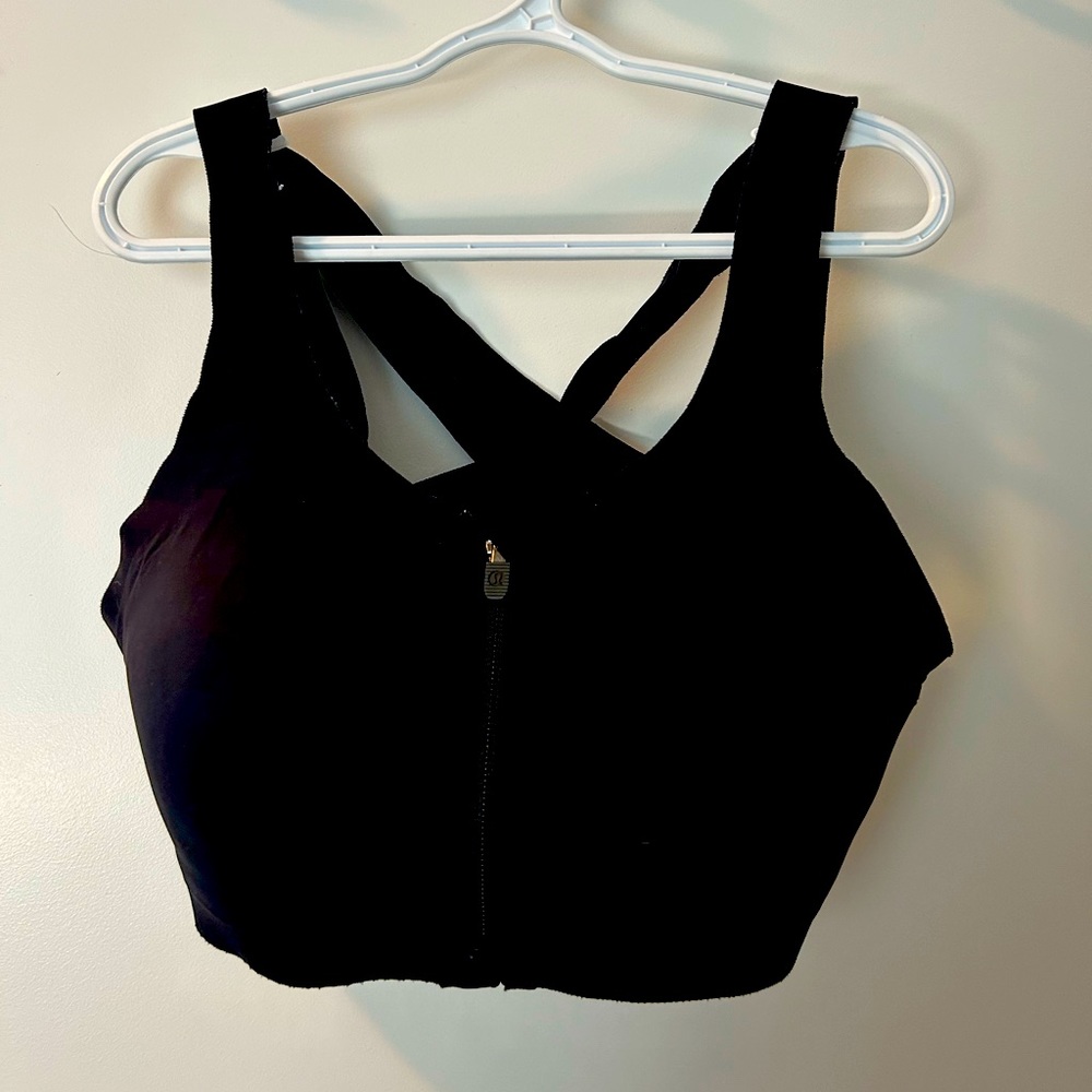 Lululemon high impact and support sports bra 34B